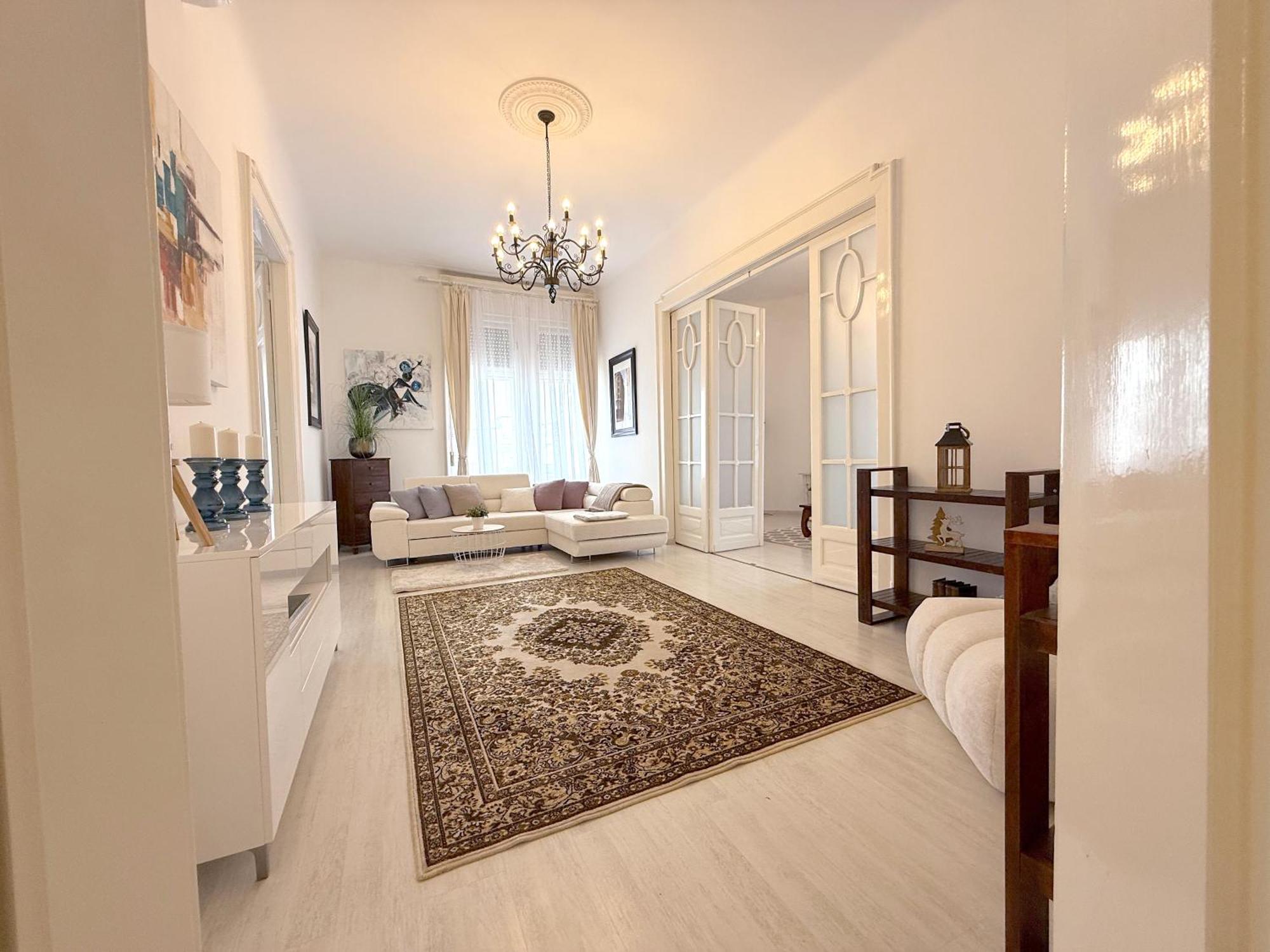 Elegant 125M2 Apartment In Center Of Budapest Extérieur photo