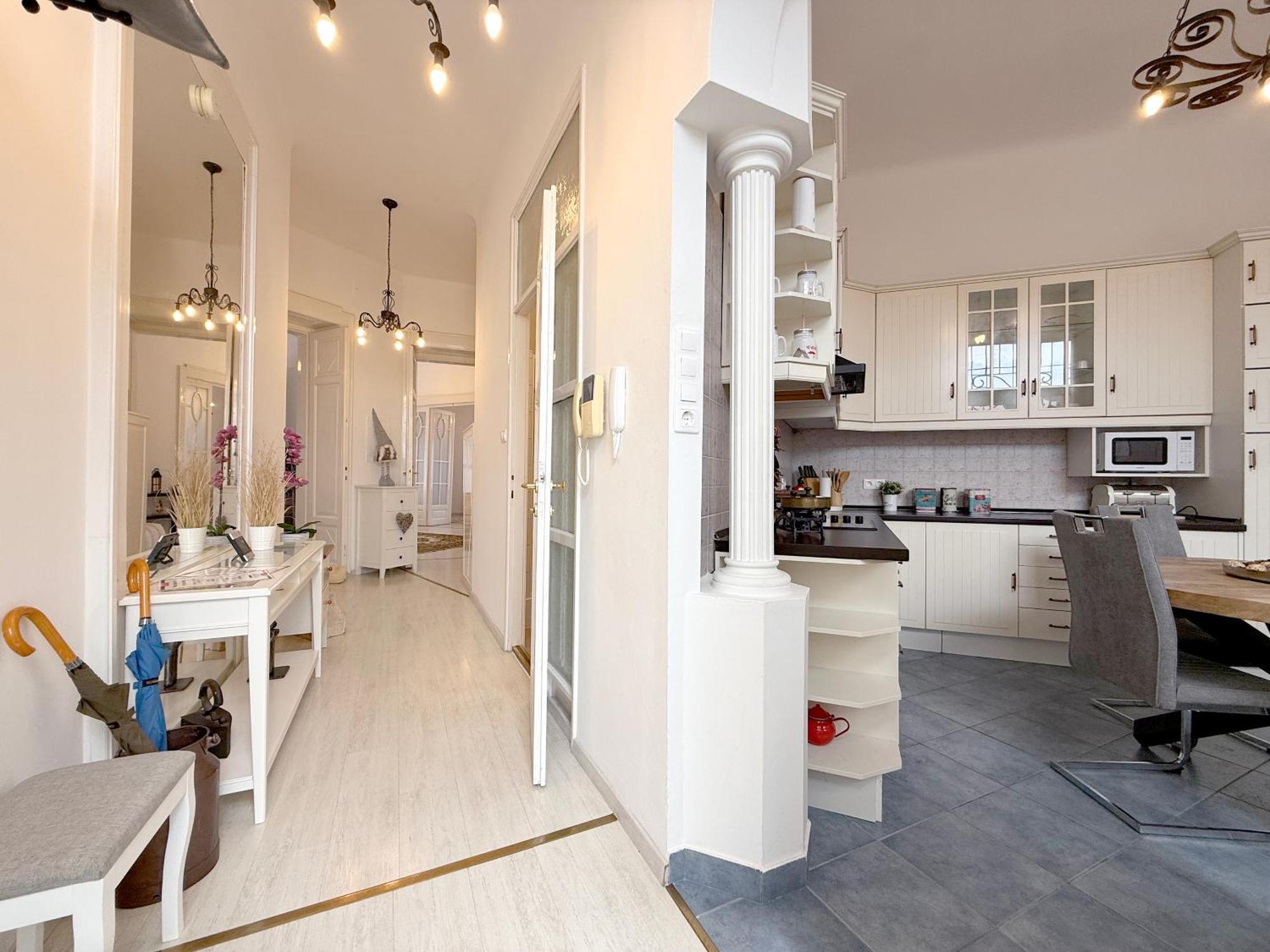 Elegant 125M2 Apartment In Center Of Budapest Extérieur photo